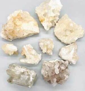 ~3# Flat of Quartz, Inclusions 3-6" ~3# Flat of Quartz, Inclusions 3-6"