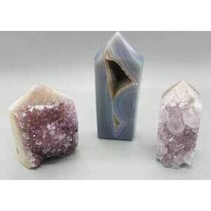 .4-.6# Amethyst obelisk W Druse on front