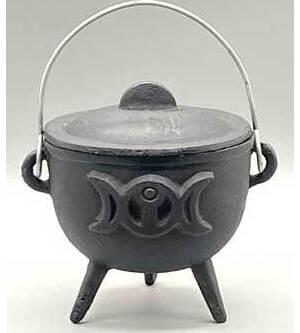 4.5" Triple Moon cast iron cauldron w/ lid